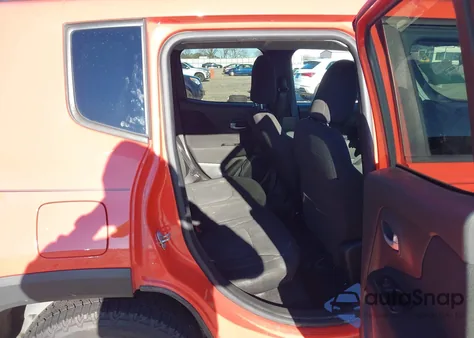 2019 Jeep Renegade Sport Fwd z USA, uszkodzony, nr VIN ZACNJAAB0KPK50244